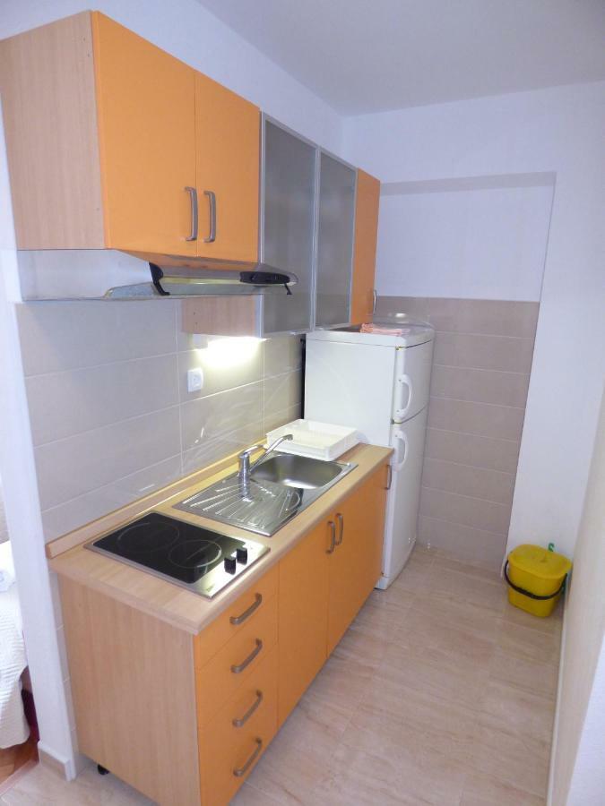 Apartmani Dalija Tucepi Exterior photo